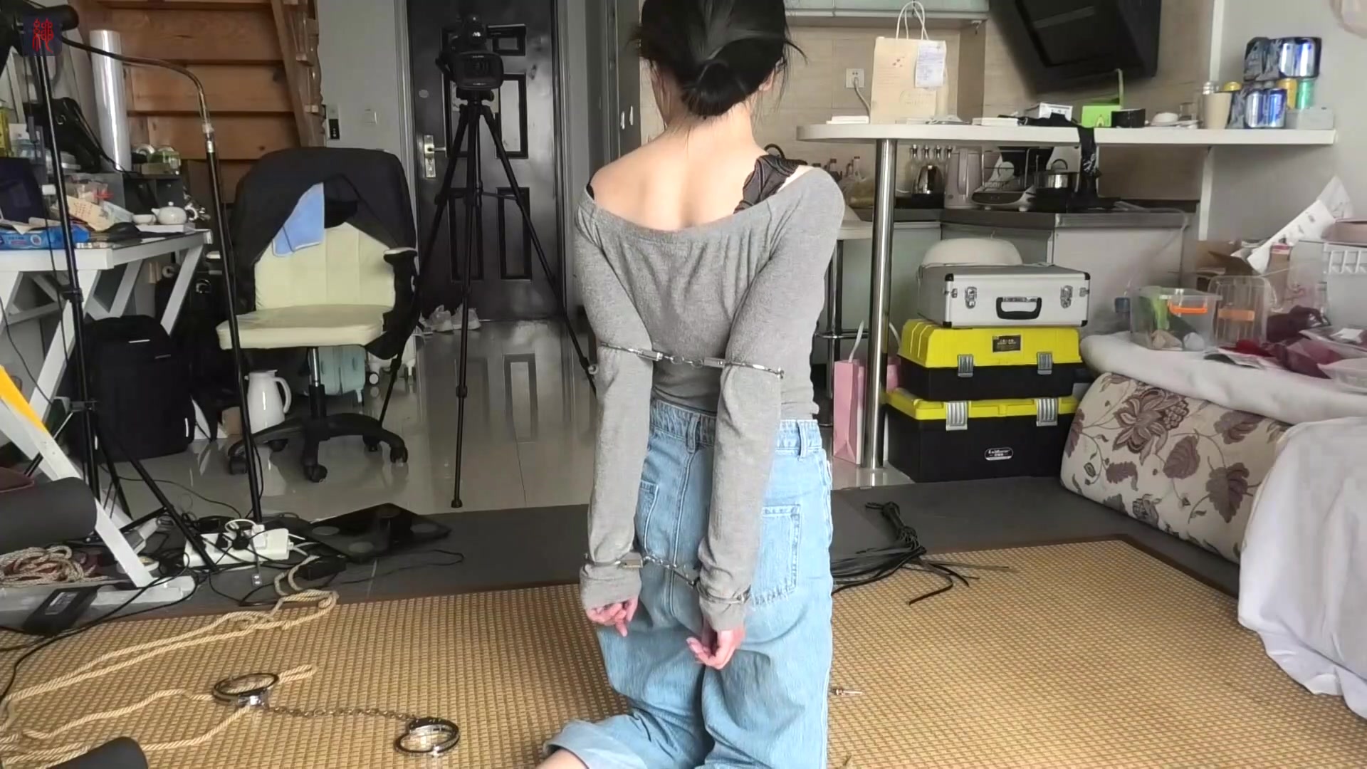 7951.mp4-1.jpg