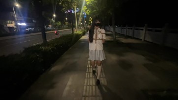 【桃花岛】户外捆绑第三弹（桃花公园jk白丝游行）