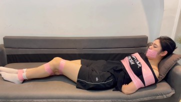 【默示录】【新模小树】脸蛋很像韩国美女的小树，175大长腿，粉色胶带捆绑~