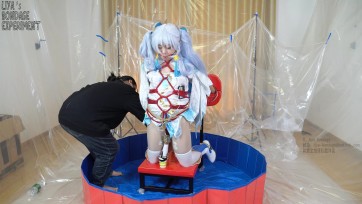 【莉雅】人体极限挑战 cosplay/极限调教/失禁/鞭打/全身吊缚/冰火两重天/棒子/蛋蛋/口球/丝袜堵嘴/电击/湿身/走绳/龟甲缚/白丝