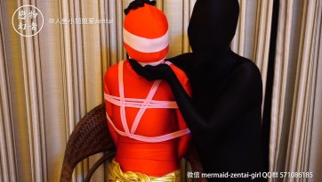 【恋物幻者】历险记第五集 绑架危机（下） 海滩边的30分钟魔幻大片~小姐姐穿三层zentai+捆绑+胶带蒙眼堵嘴还被变态黑衣人湿巾疯狂窒息虐待！更有寒冬海滩zentai露出！以及穿zentai户外追逐