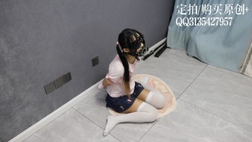 【咕咕原创】【上上强度】极虐6-双马尾美少女超难受硬核脱缚挑战！深喉鼻管打结+马具口枷+胶带包手+海老缚+40kg配重！巨巨巨难受的情况下死命逃脱！